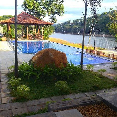 Serendip Stone Bungalow Kundasale ภายนอก รูปภาพ
